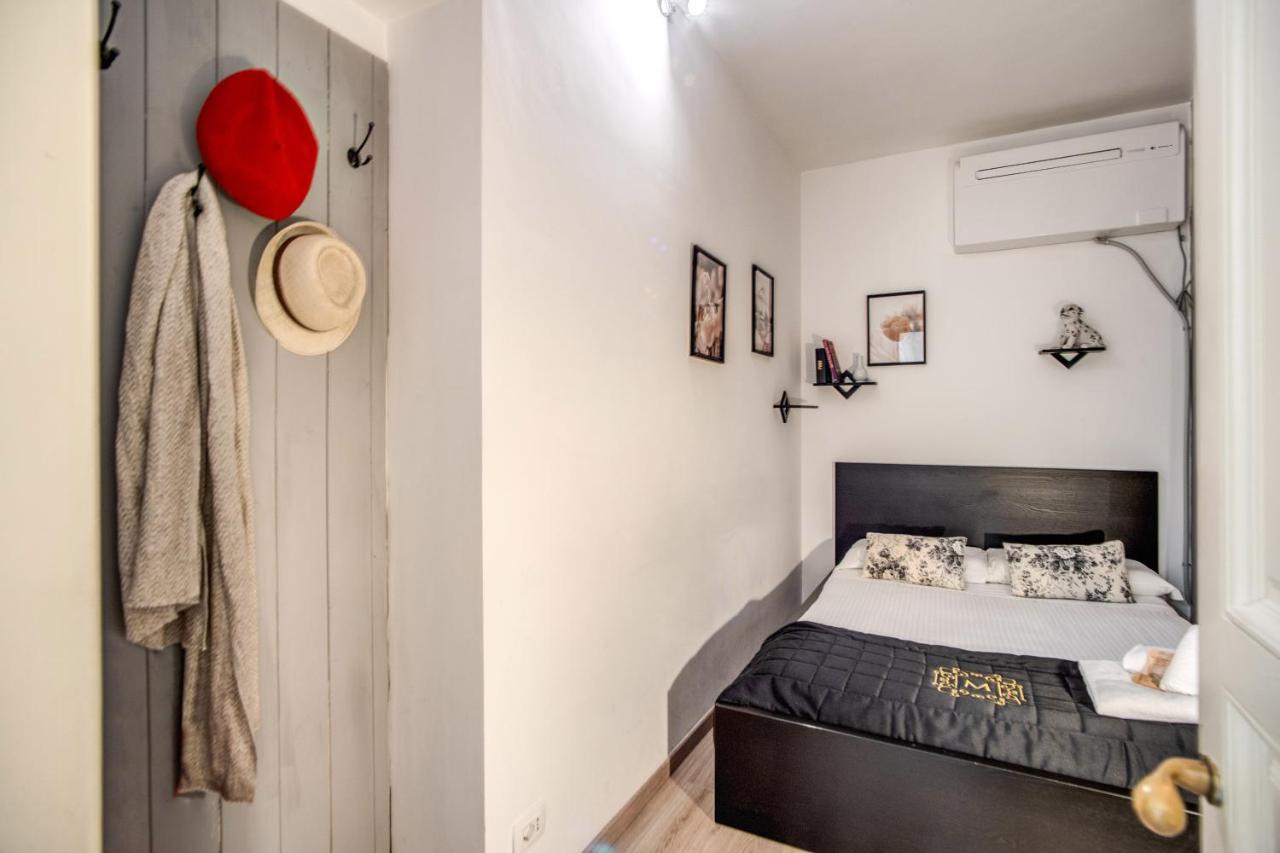 Trevi Miracle Suite Rome Bagian luar foto