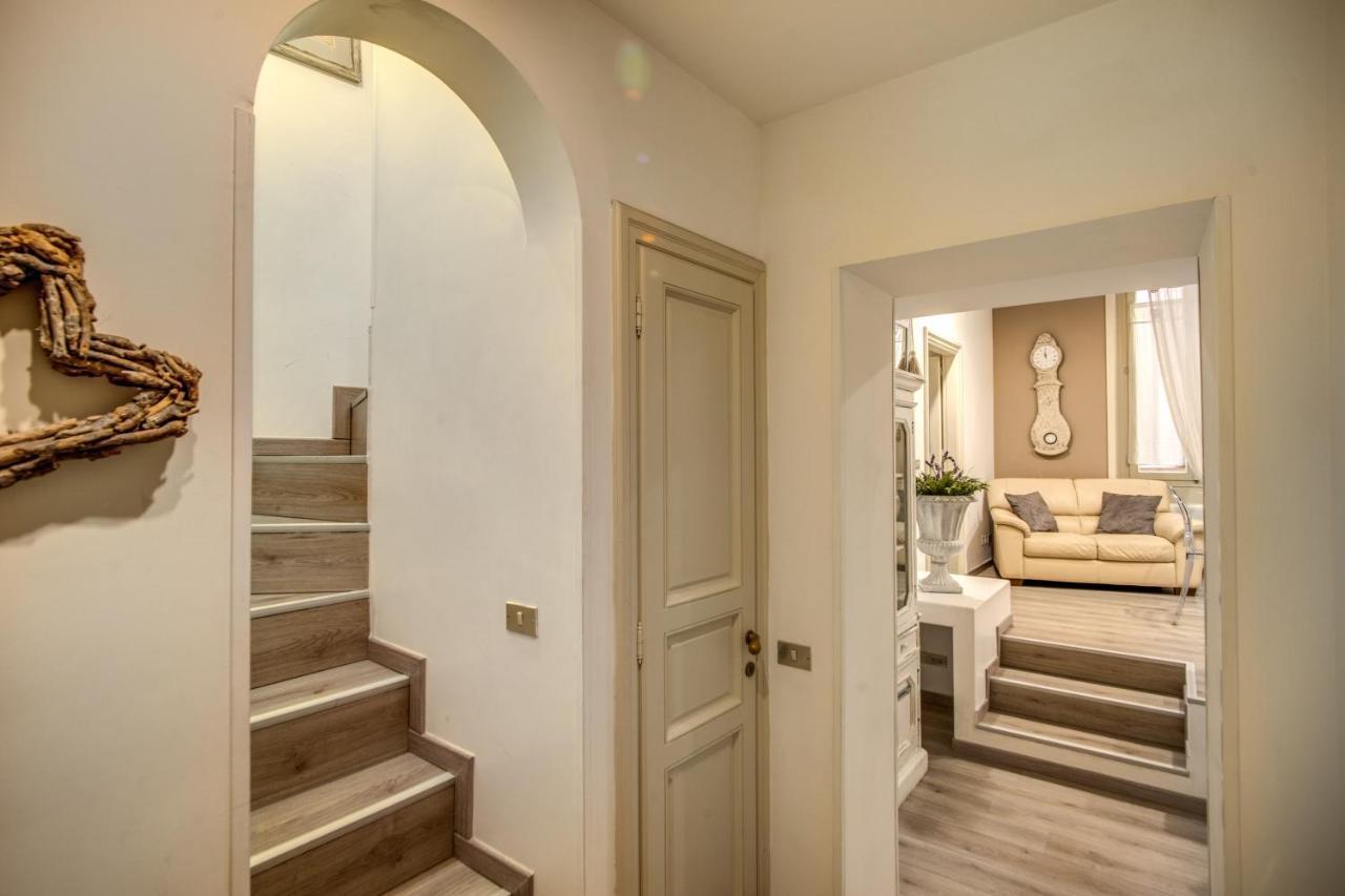 Trevi Miracle Suite Rome Bagian luar foto