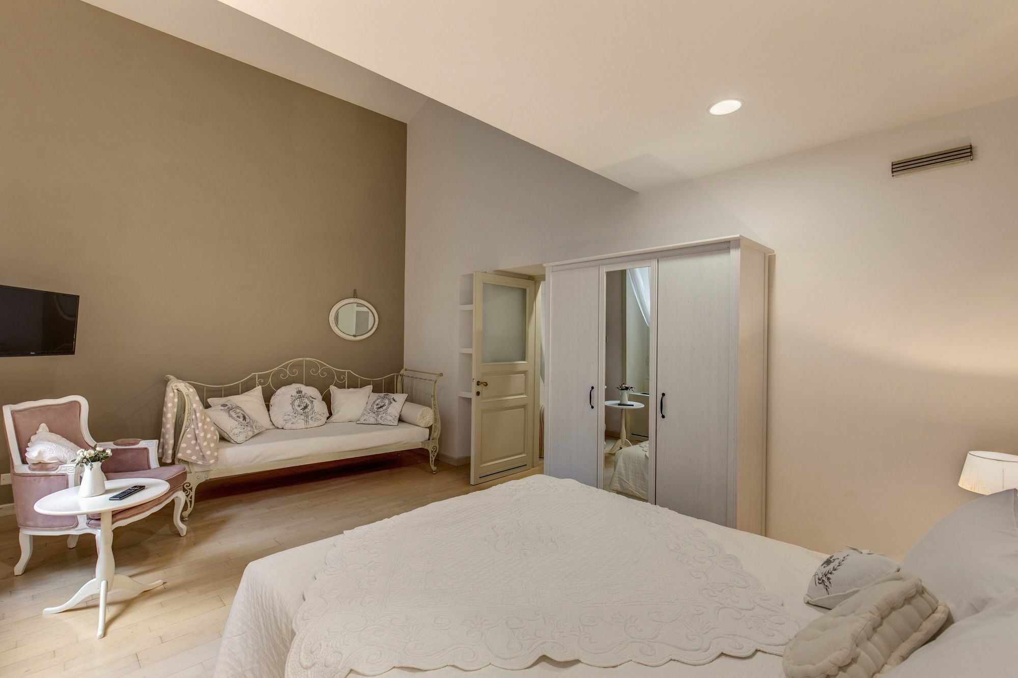 Trevi Miracle Suite Rome Bagian luar foto