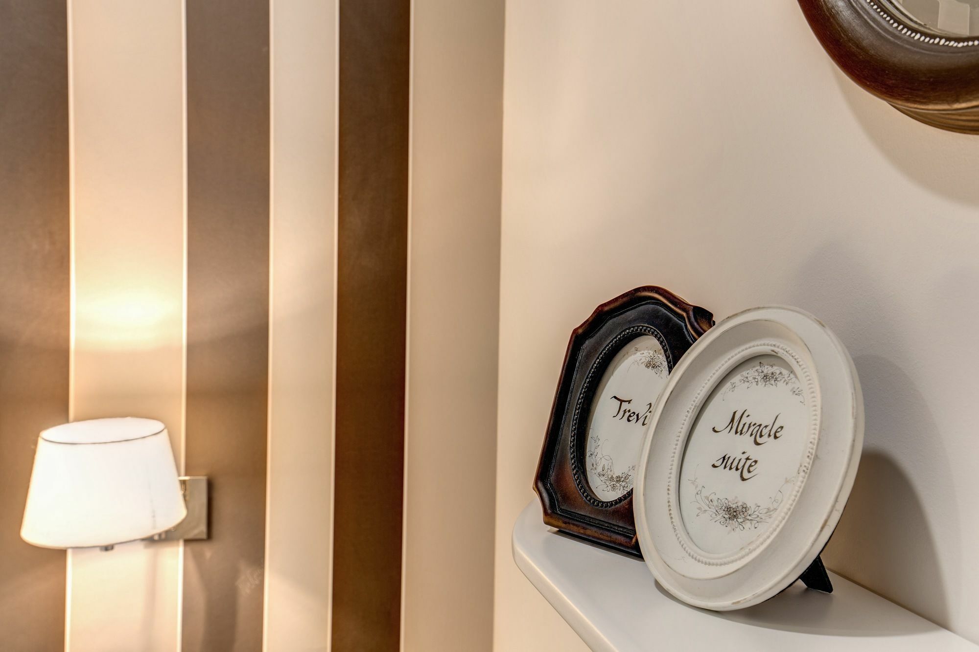 Trevi Miracle Suite Rome Bagian luar foto