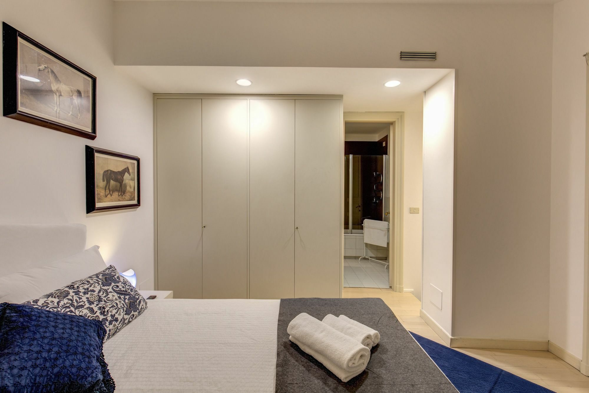 Trevi Miracle Suite Rome Bagian luar foto